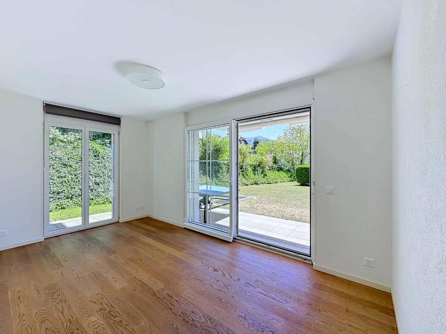 Appartamento spazioso di 5,5 stanze con terrazza e grande giardino - Foto 4 di 7