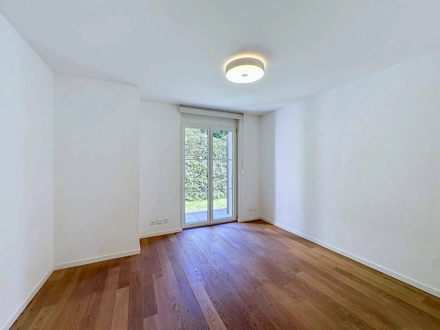 Appartamento spazioso di 5,5 stanze con terrazza e grande giardino - Foto 6 di 7