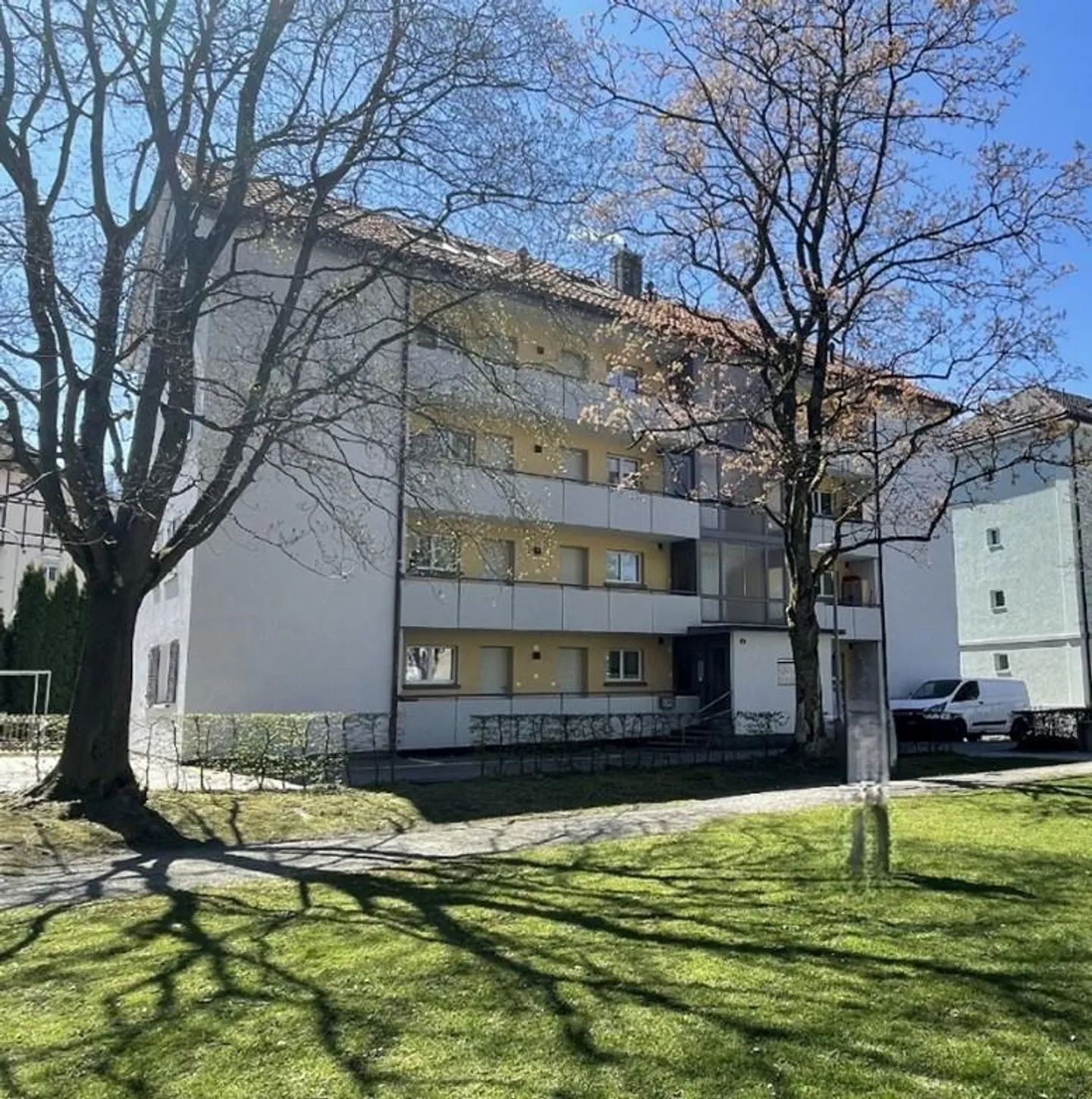 Appartamento moderno e tranquillo di 3,5 stanze con balcone nel quartiere di St. Otmar - Foto 1 di 12