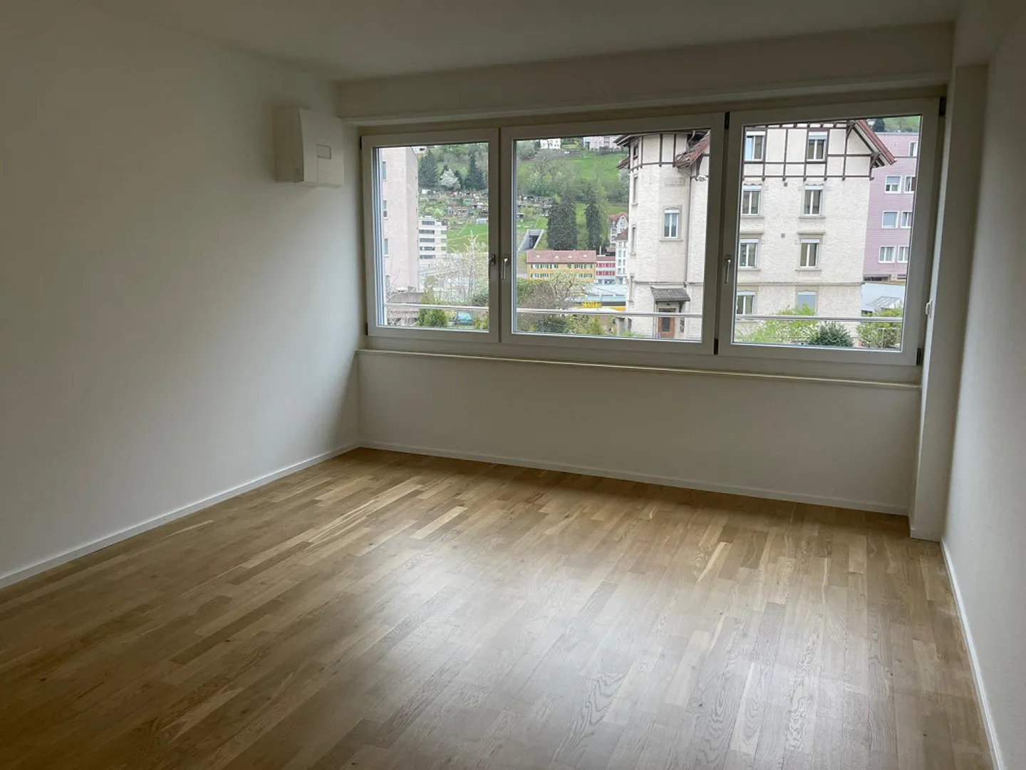 Appartamento moderno e tranquillo di 3,5 stanze con balcone nel quartiere di St. Otmar - Foto 4 di 12