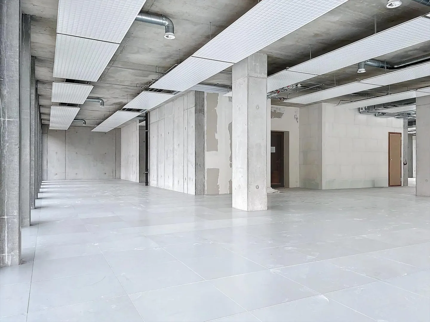In affitto nel cuore di Sion, magnifico ufficio di 496 m2 in un edificio nuovo. - Foto 7 di 11