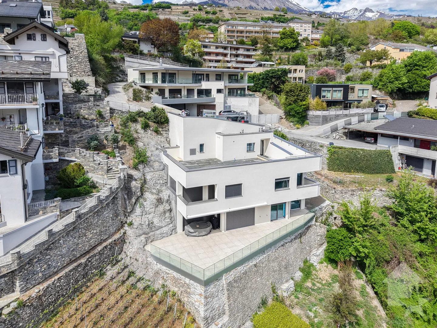 Magnificent 3.5-room villa in PPE of 143 m2 with terrace and garden - Photo 1 of 16