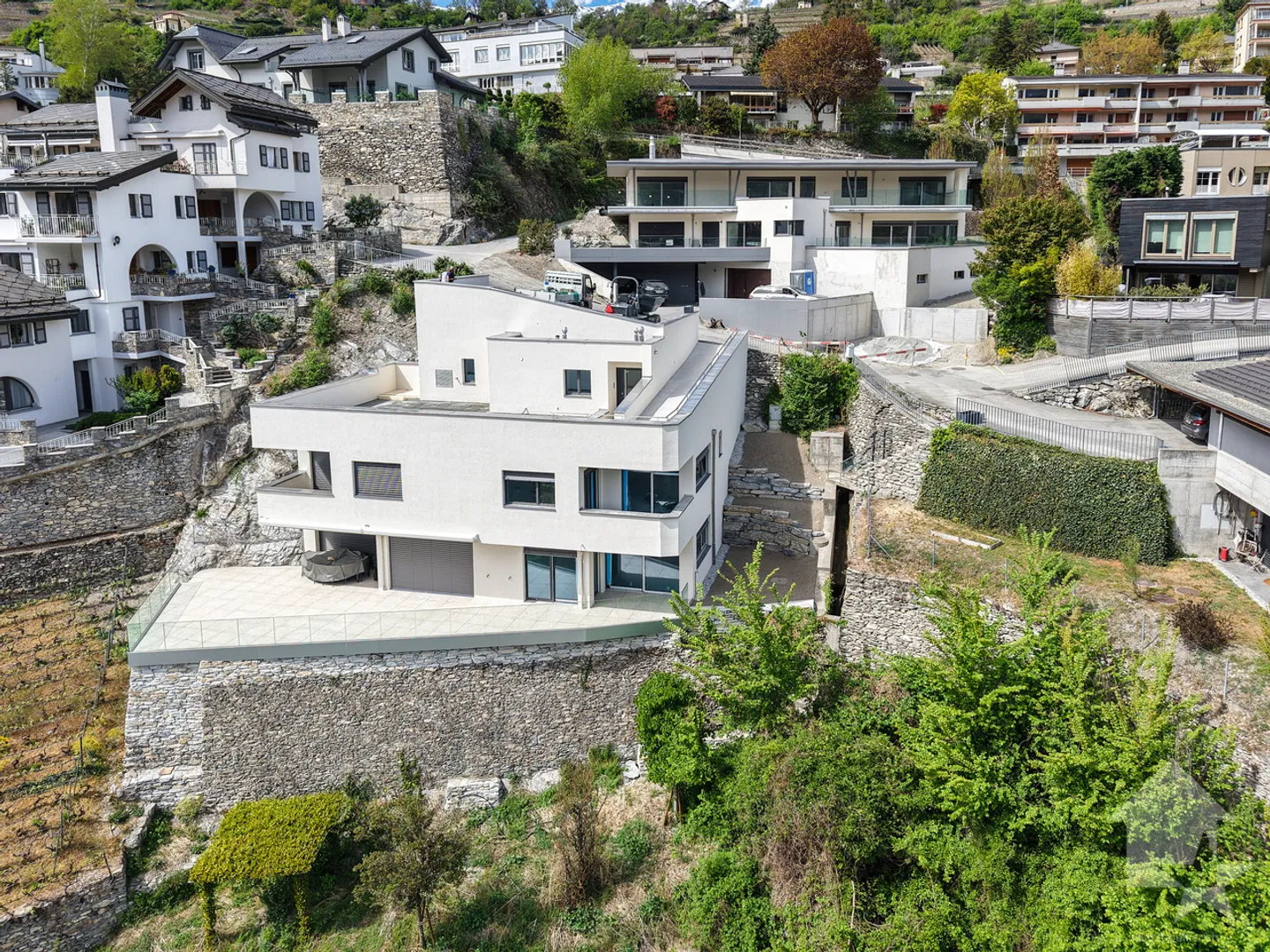 Magnificent 3.5-room villa in PPE of 143 m2 with terrace and garden - Photo 2 of 16