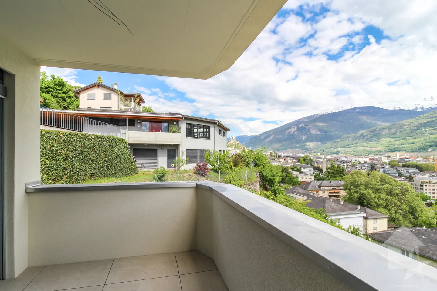 Magnificent 3.5-room villa in PPE of 143 m2 with terrace and garden - Photo 7 of 16