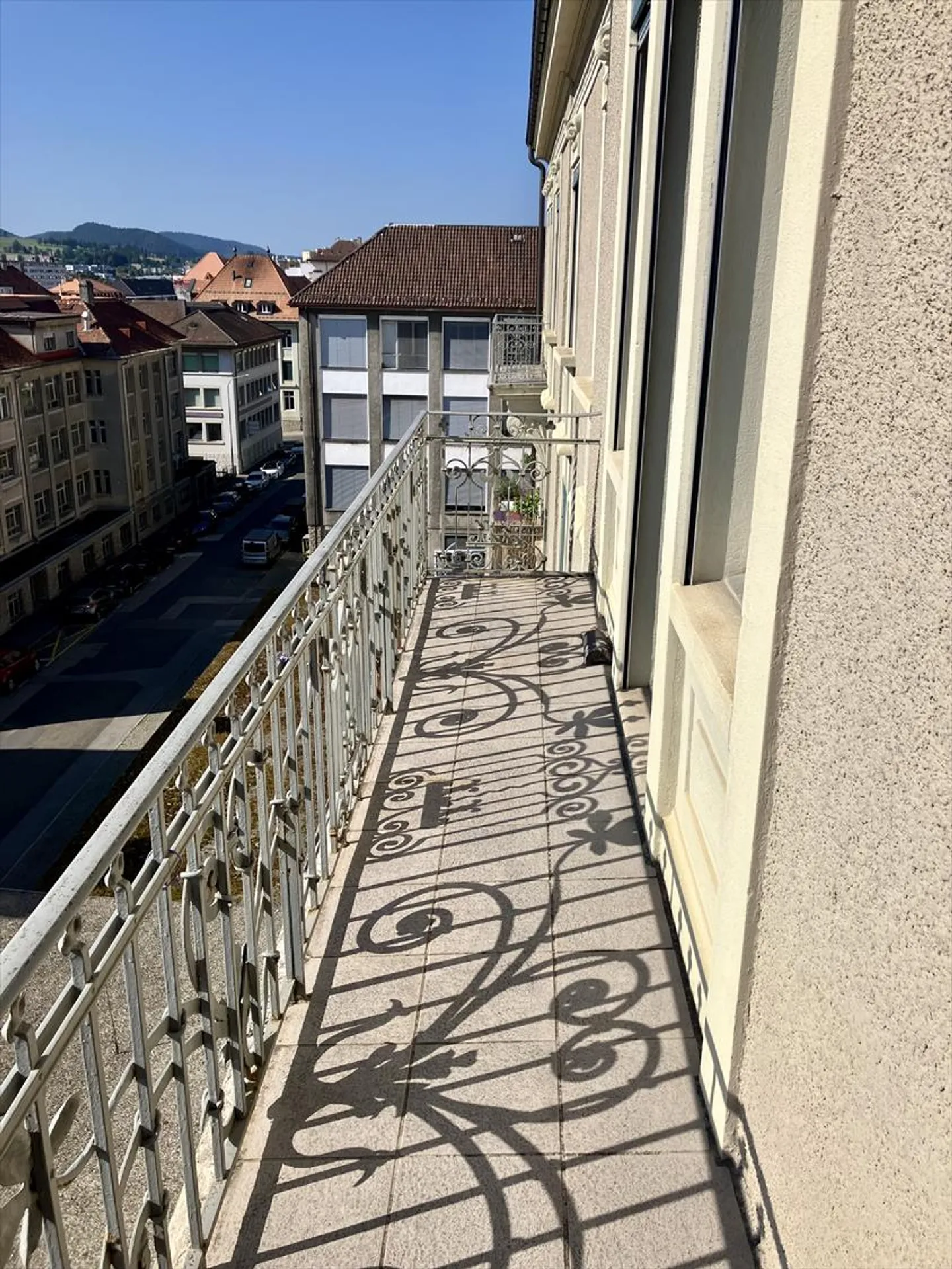 Magnifico Duplex di 7 vani con balcone - Foto 9 di 10