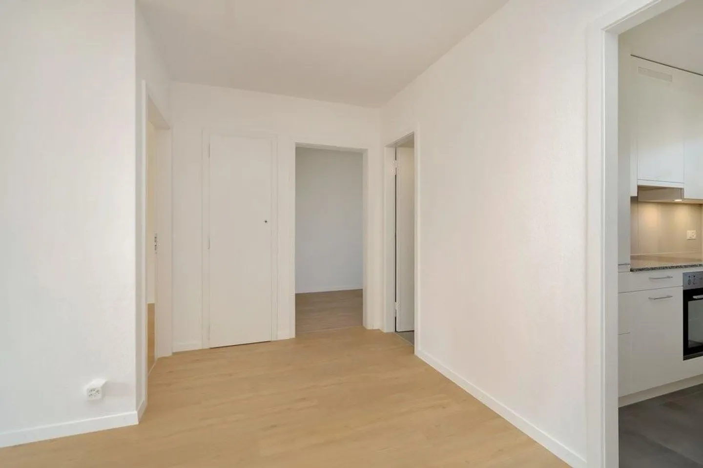 Appartamento di 3 stanze recentemente ristrutturato - Foto 7 di 9