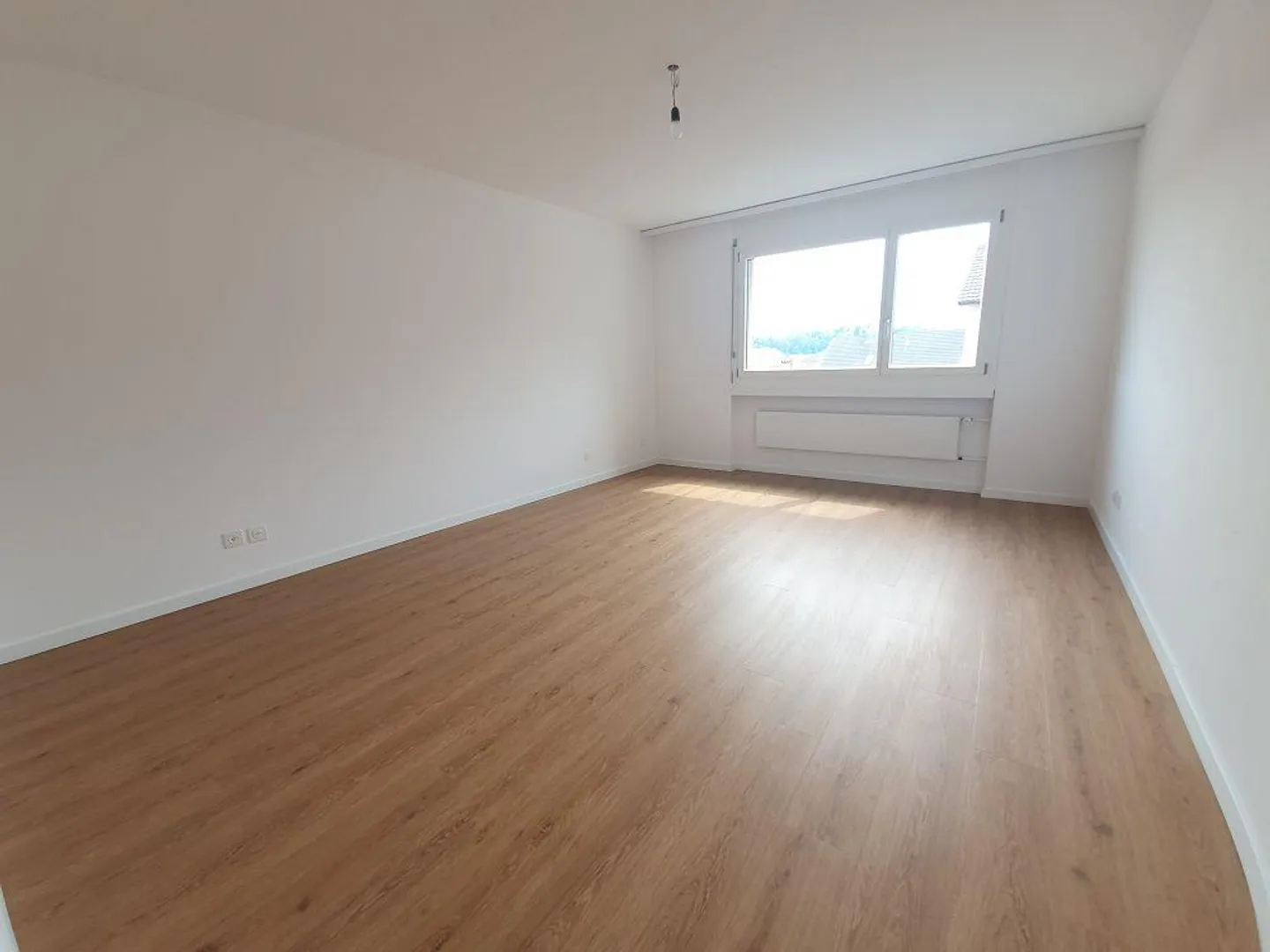 Moderne und grosszügige Wohnung im Herzen von Neuhausen - Foto 5 von 10