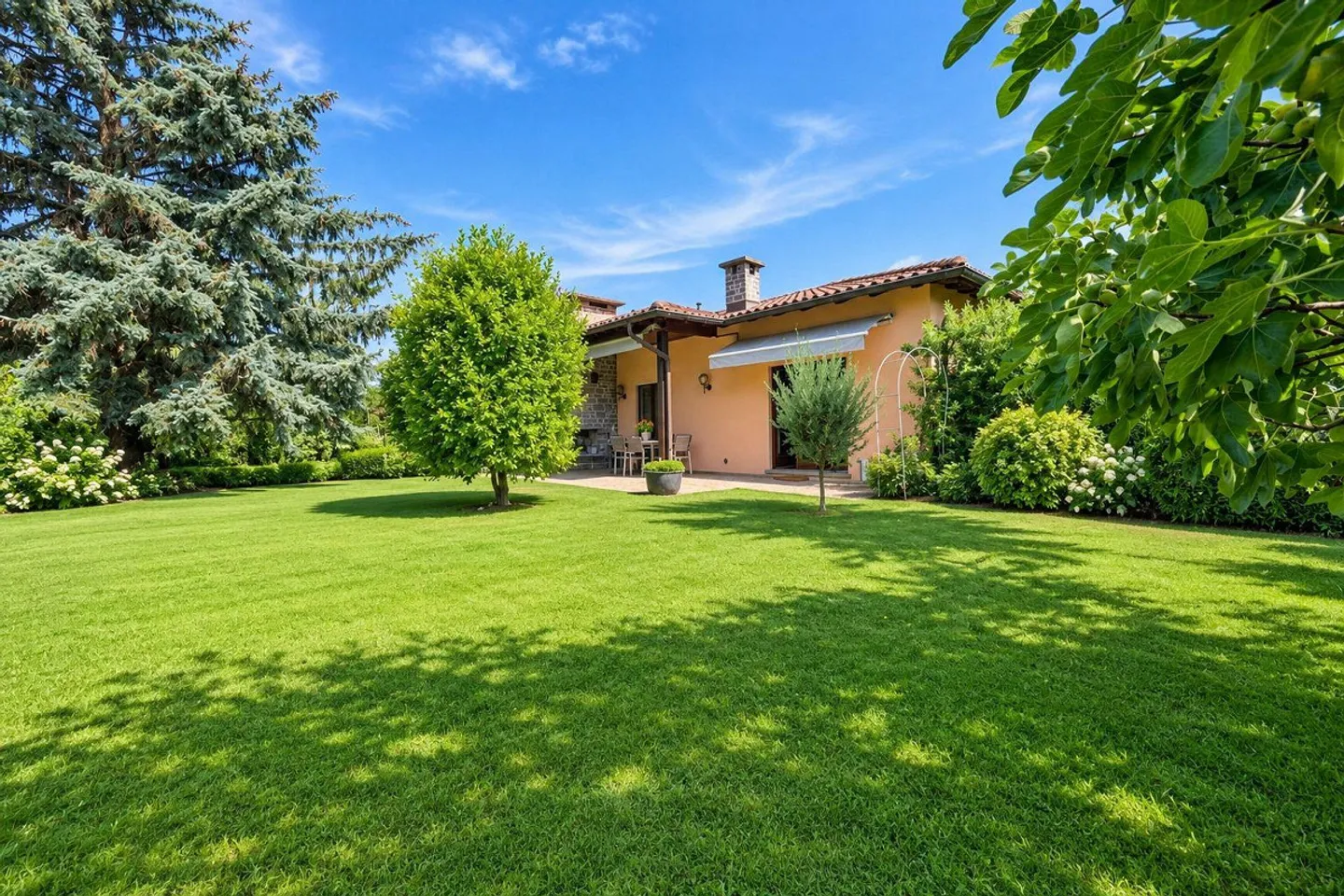 Appartement spacieux avec grand jardin dans un quartier calme - Photo 1 sur 17