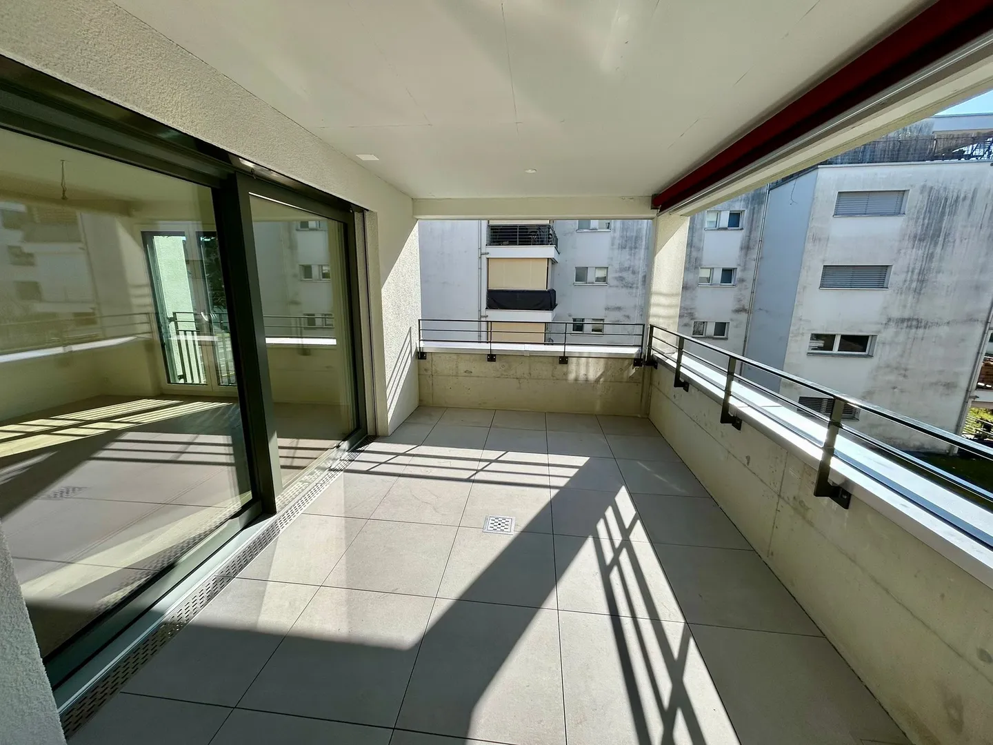 Moderne 3.5-Zimmer-Wohnung in Zürich - Foto 6 von 13