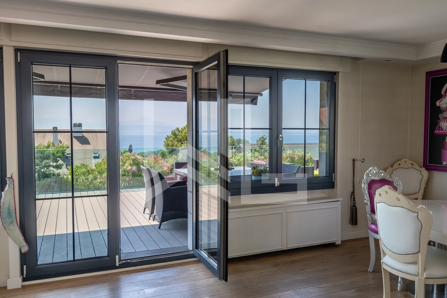 Villa con vista lago, vicino al centro di Rolle - Foto 7 di 28