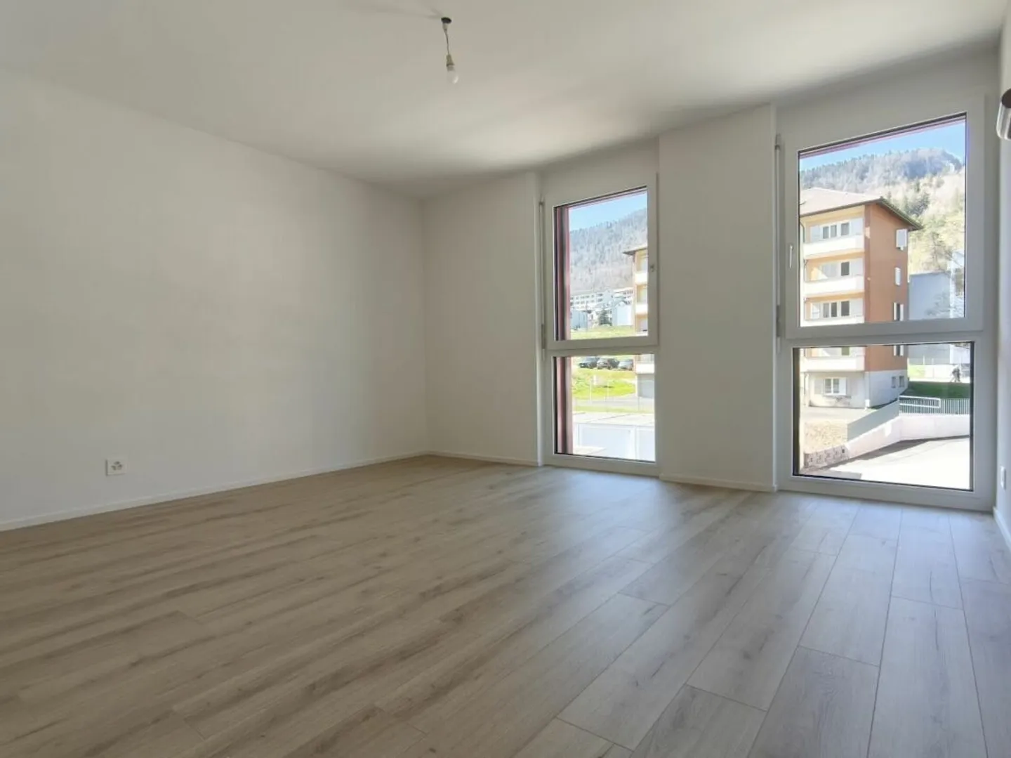 Appartamento A03 con 4,5 stanze a Villeret - Foto 4 di 11