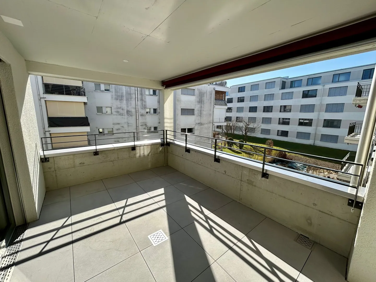 Moderne 3.5-Zimmer-Wohnung in Zürich - Foto 10 von 13