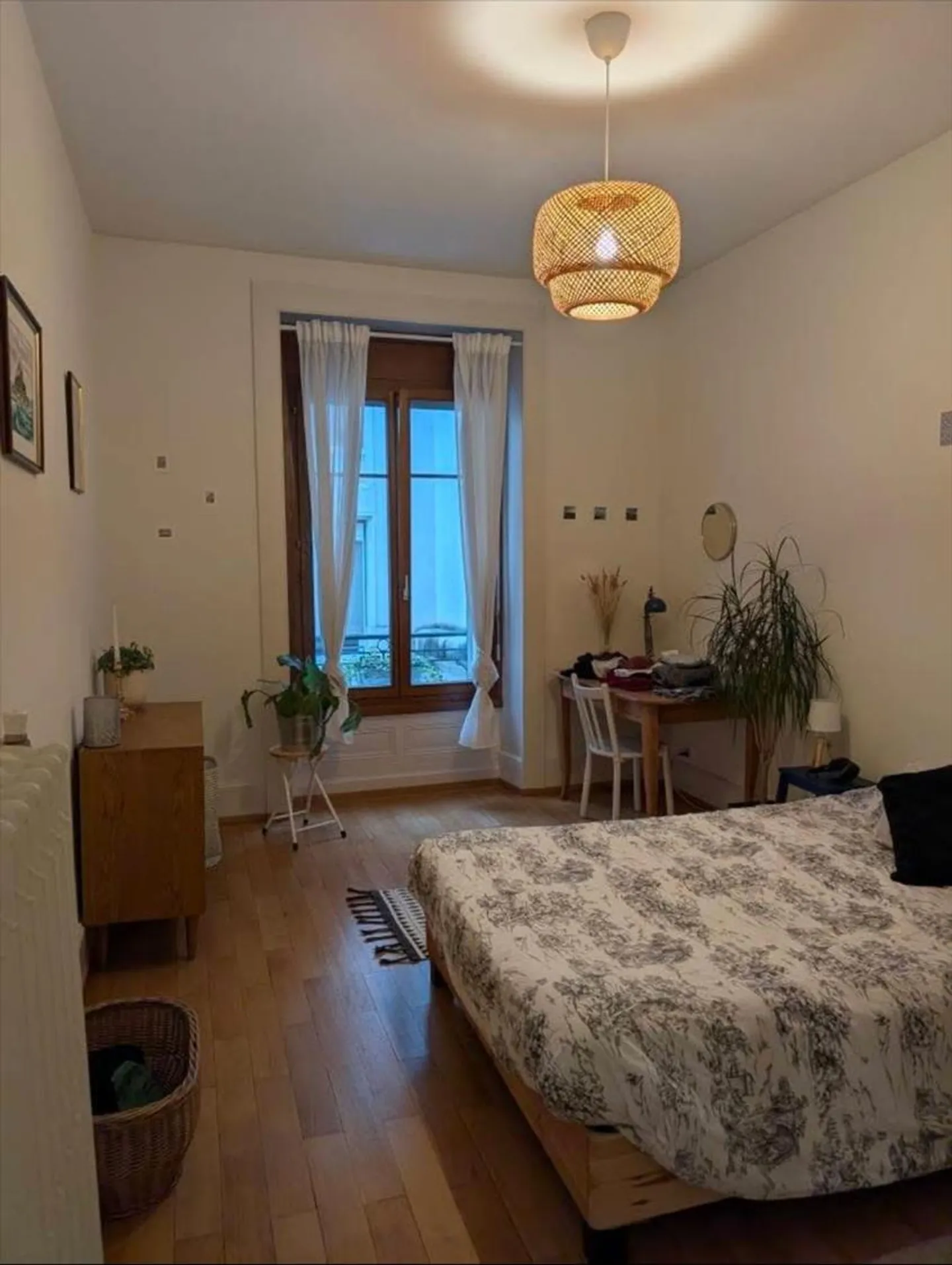 Angenehme helle Wohnung, sehr gut gelegen in einem begehrten Viertel - Foto 6 von 7