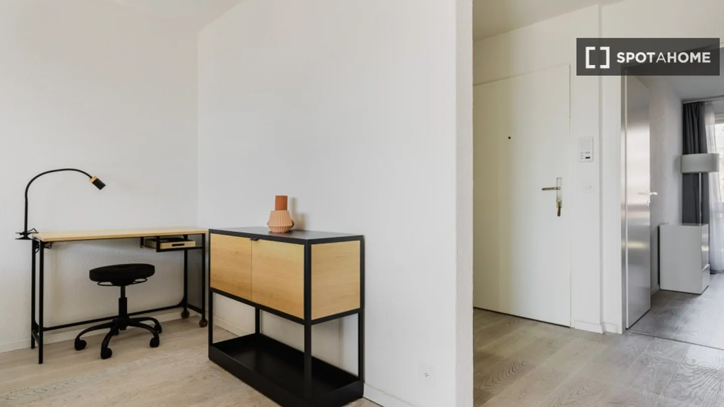 Appartamento in affitto - Foto 4 di 17