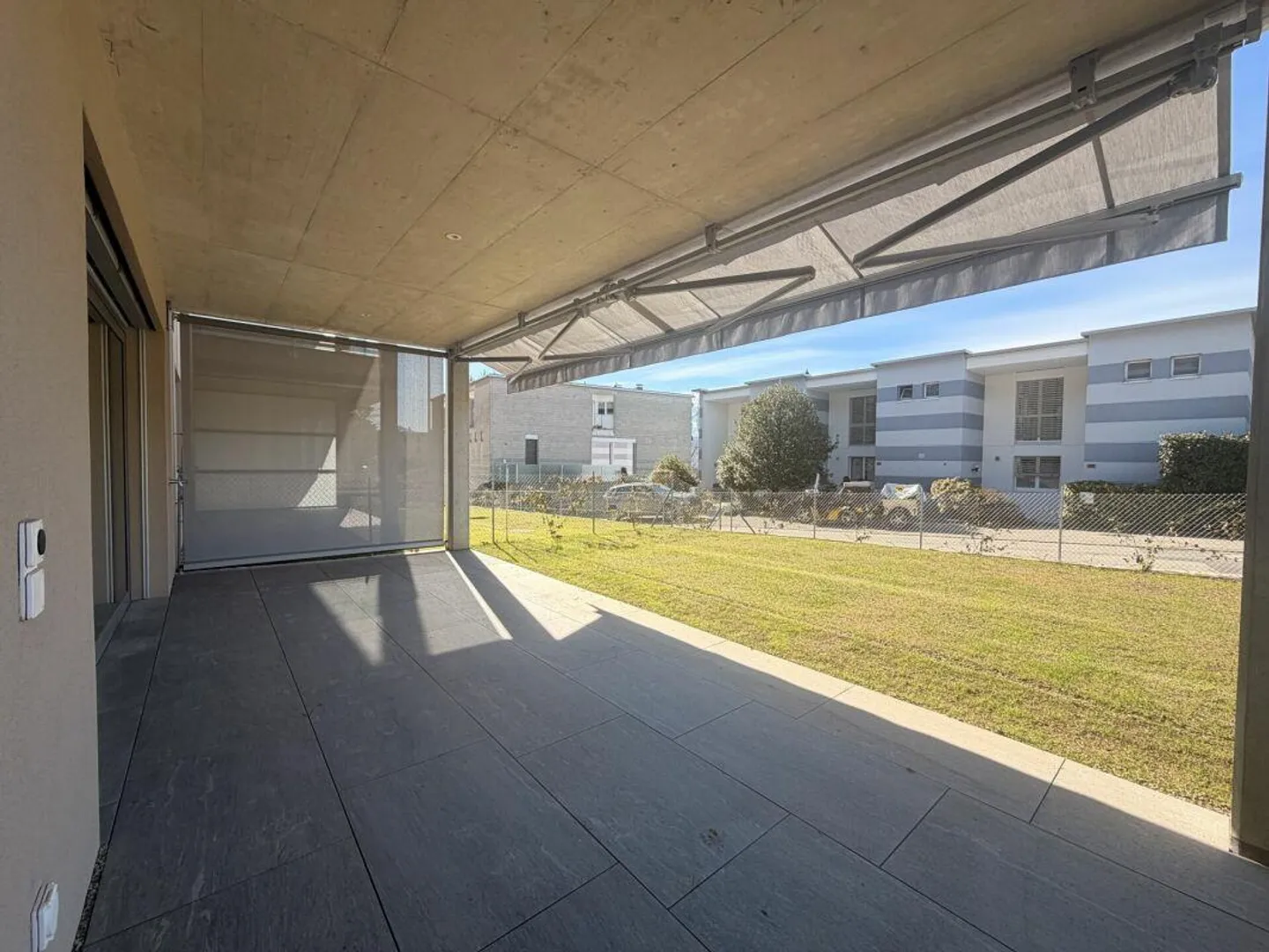 PREGASSONA · BUY OR RENT 4½ ROOMS ON THE GROUND FLOOR WITH GARDEN - Photo 4 of 9
