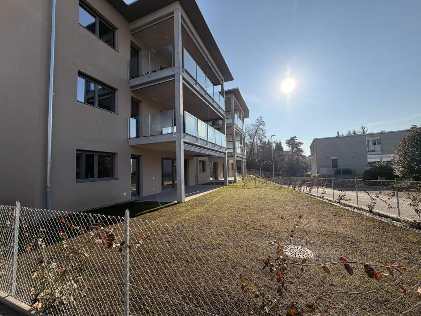 PREGASSONA · BUY OR RENT 4½ ROOMS ON THE GROUND FLOOR WITH GARDEN - Photo 5 of 9