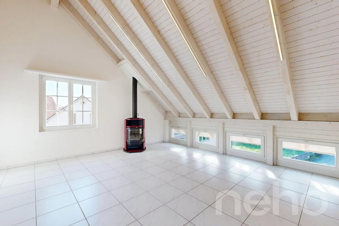 Maisonette attica elegante di 4,5 stanze con charme e comfort - Foto 3 di 12