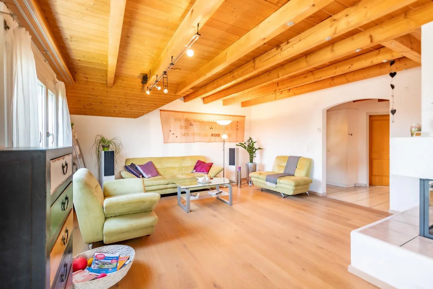 Wohnen mit rustikalem Charme und Blick ins Grüne - Foto 9 von 20