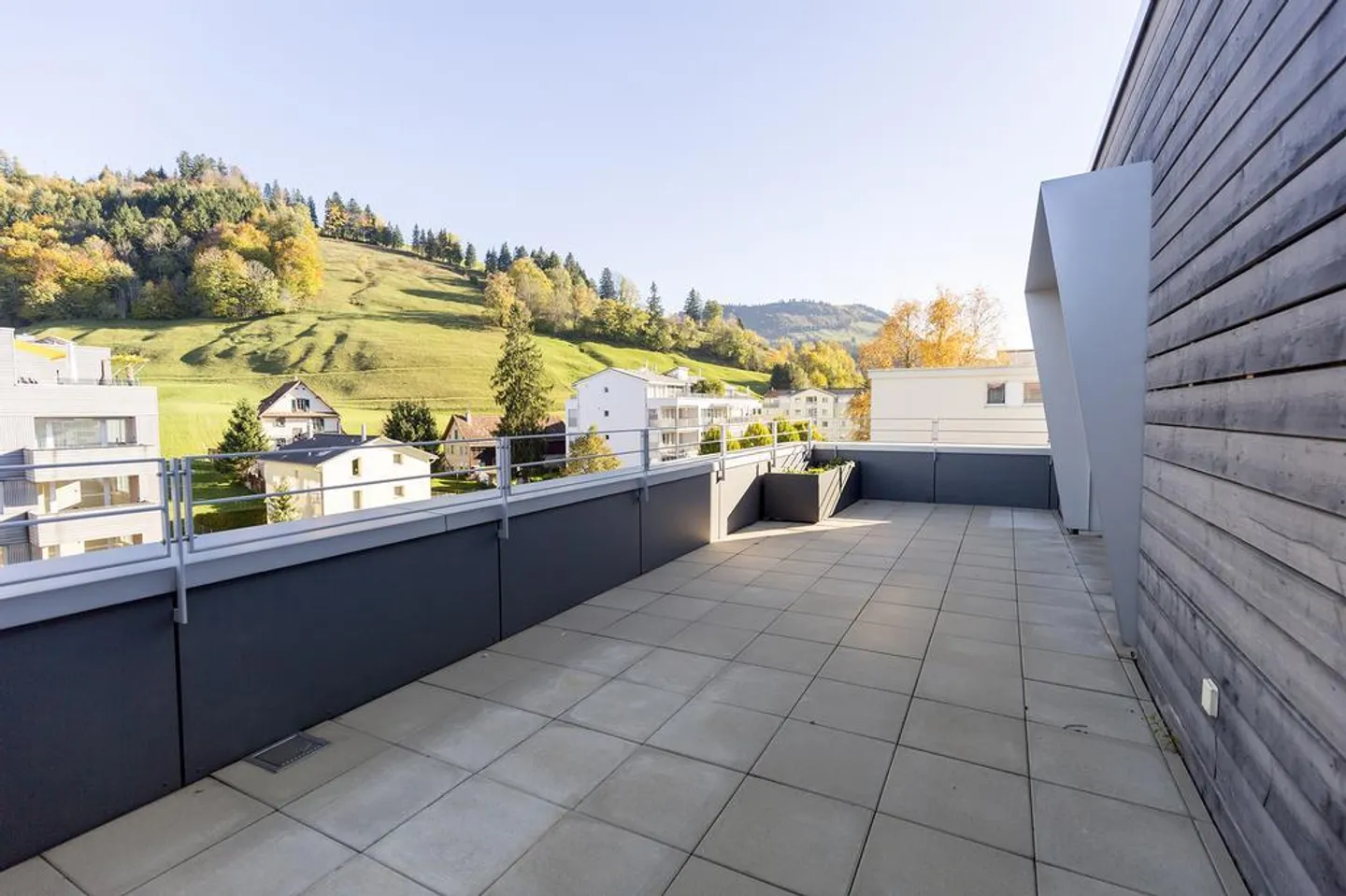 Exclusive penthouse apartment with two terraces - Photo 10 of 12