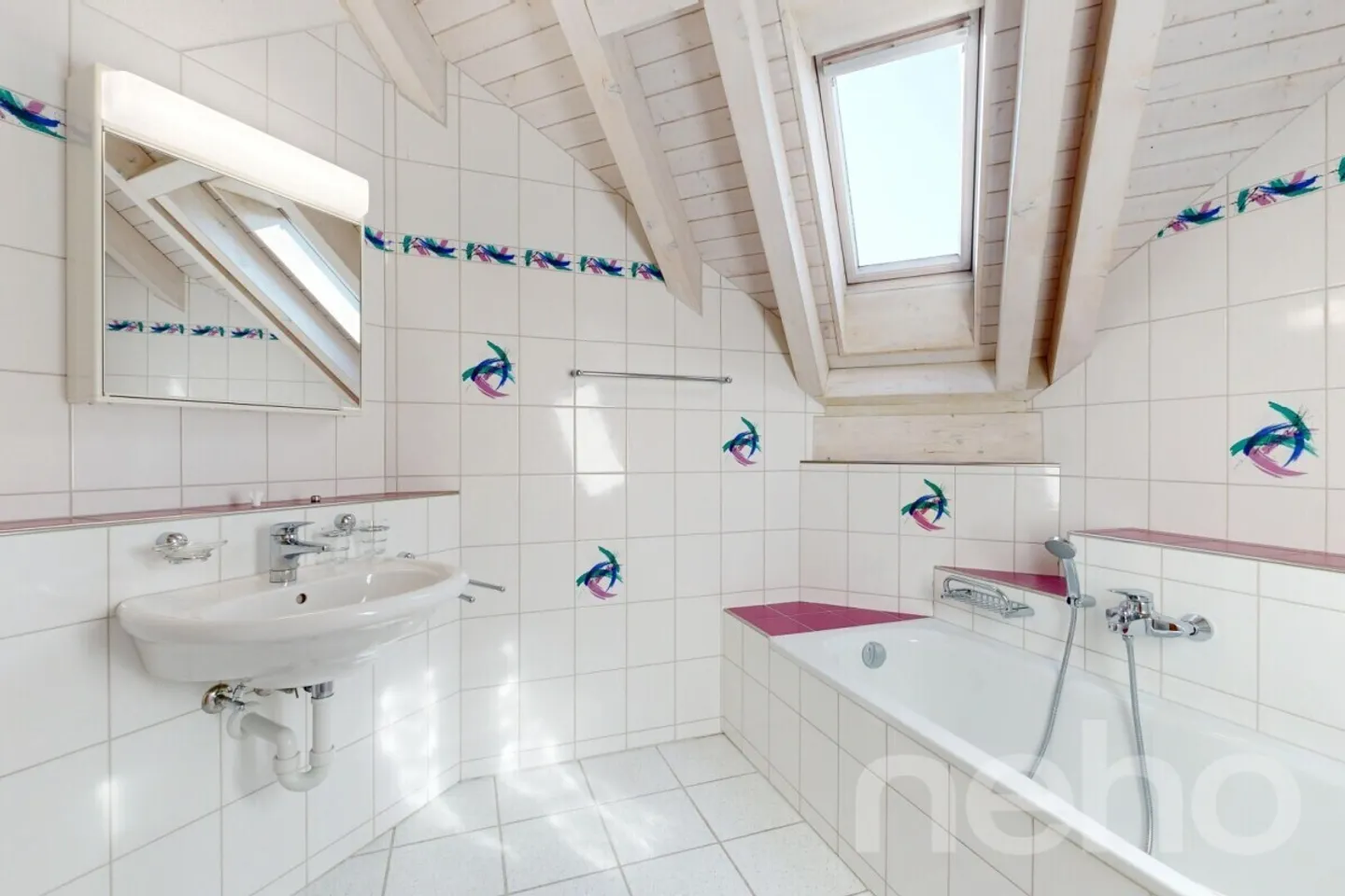 Maisonette attica elegante di 4,5 stanze con charme e comfort - Foto 9 di 12