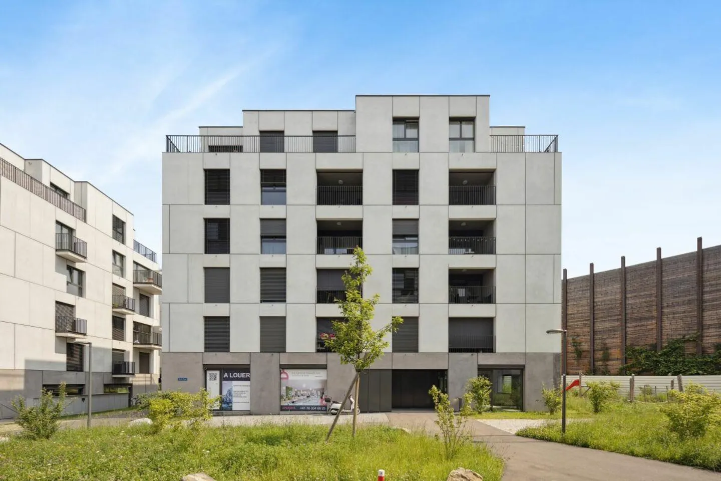 Arcade | C01 - Photo 1 of 6