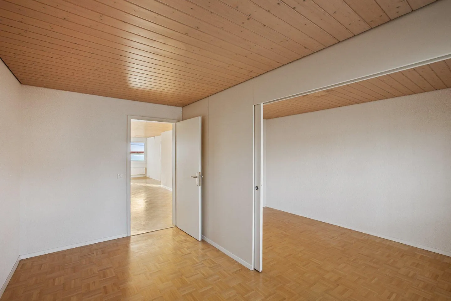 Wunderschöne 4,5-Zimmer-Wohnung mit Terrasse - Foto 7 von 9