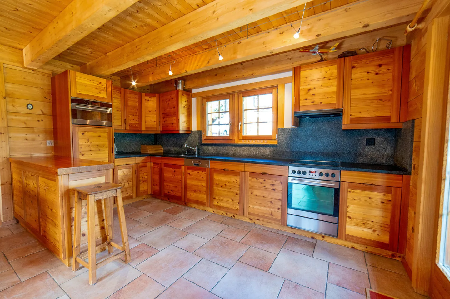 Chalet 6.5 rooms in a preserved alpine setting - Photo 5 of 15