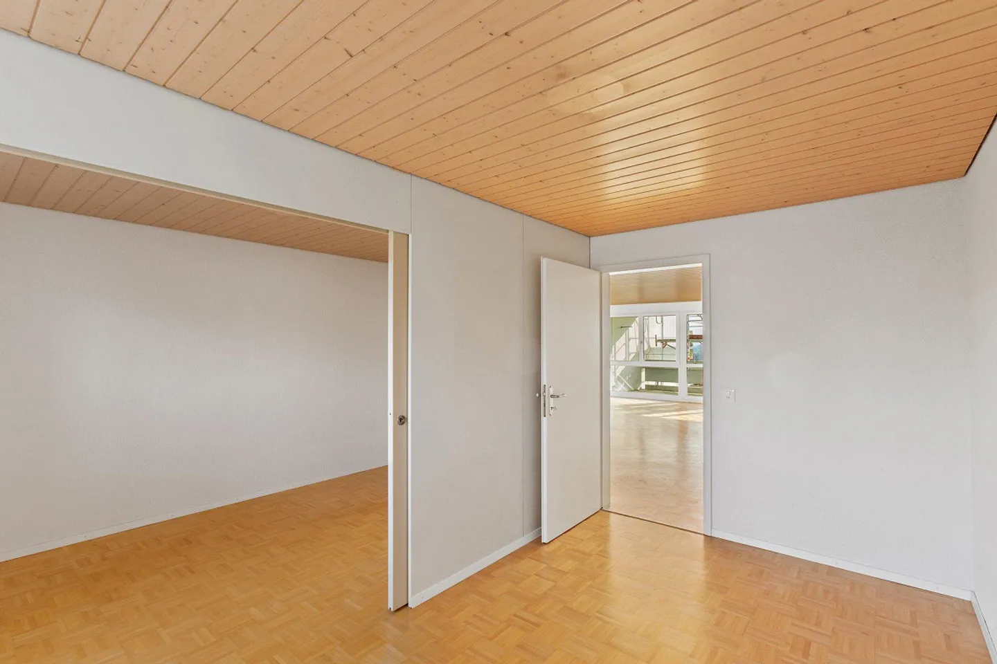 Wunderschöne 4,5-Zimmer-Wohnung mit Terrasse - Foto 9 von 9