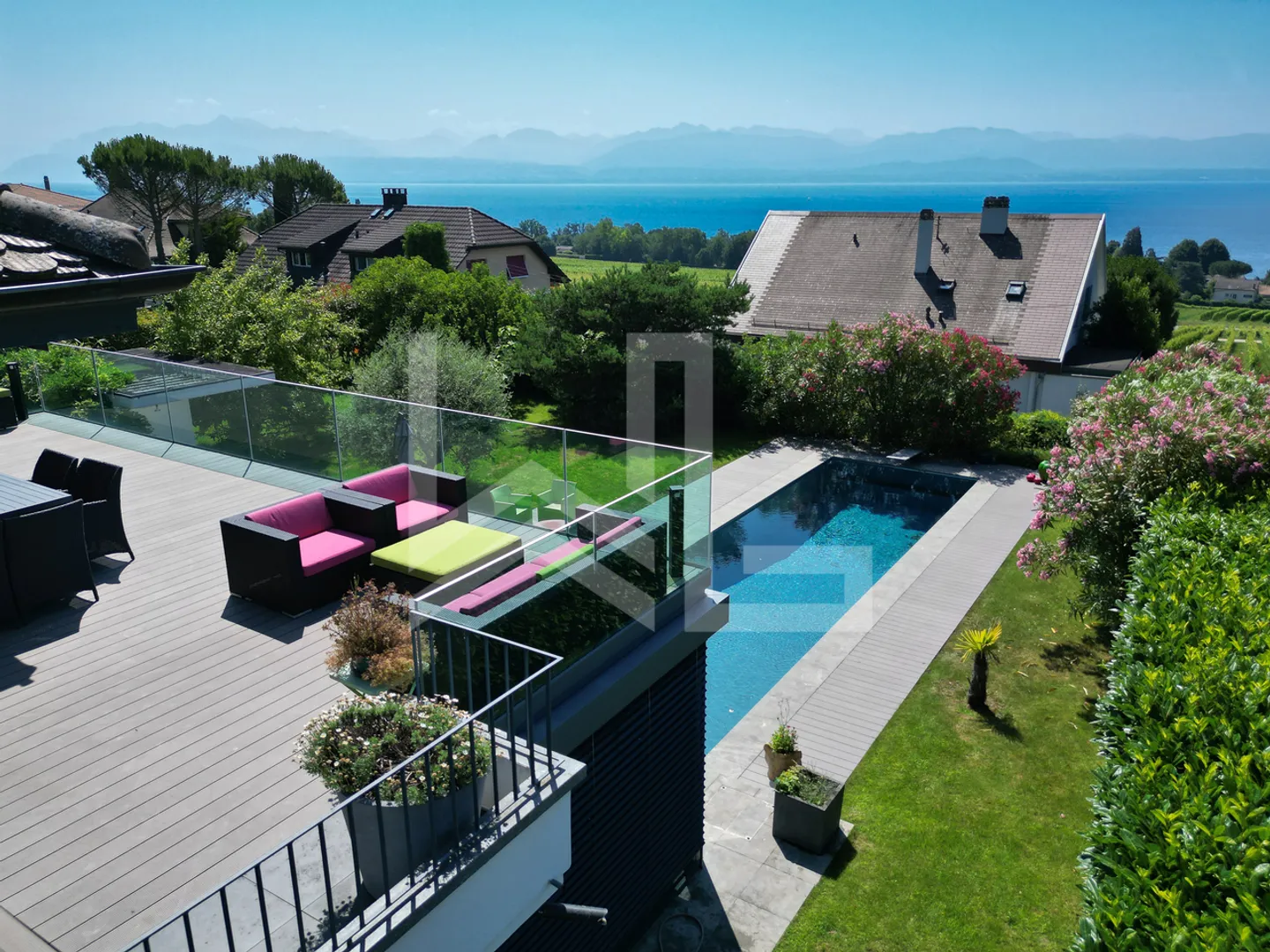 Villa con vista lago, vicino al centro di Rolle - Foto 26 di 28