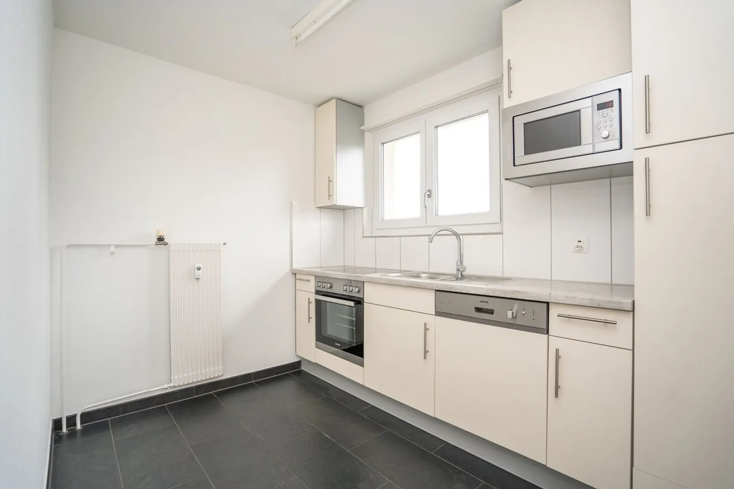 Appartamento 3 locali situato in una zona tranquilla a Ipsach - Foto 2 di 6