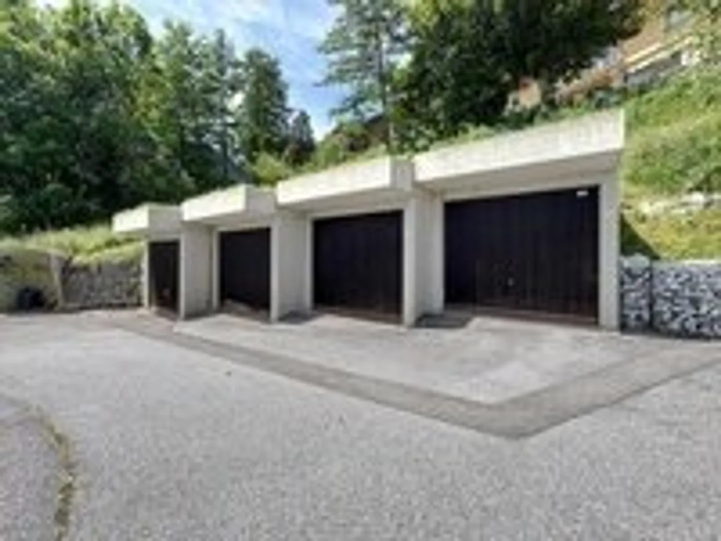 Garage individuel - Photo 1 sur 3