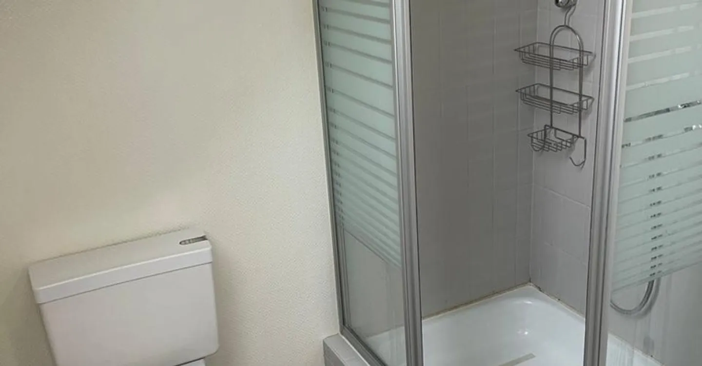 Villa spacieuse avec jardin privé - Photo 12 sur 12