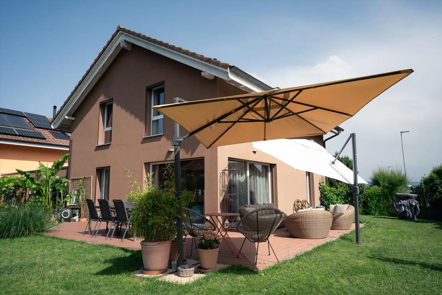 Magnificent furnished villa for rent until summer 2027 - Photo 1 of 8