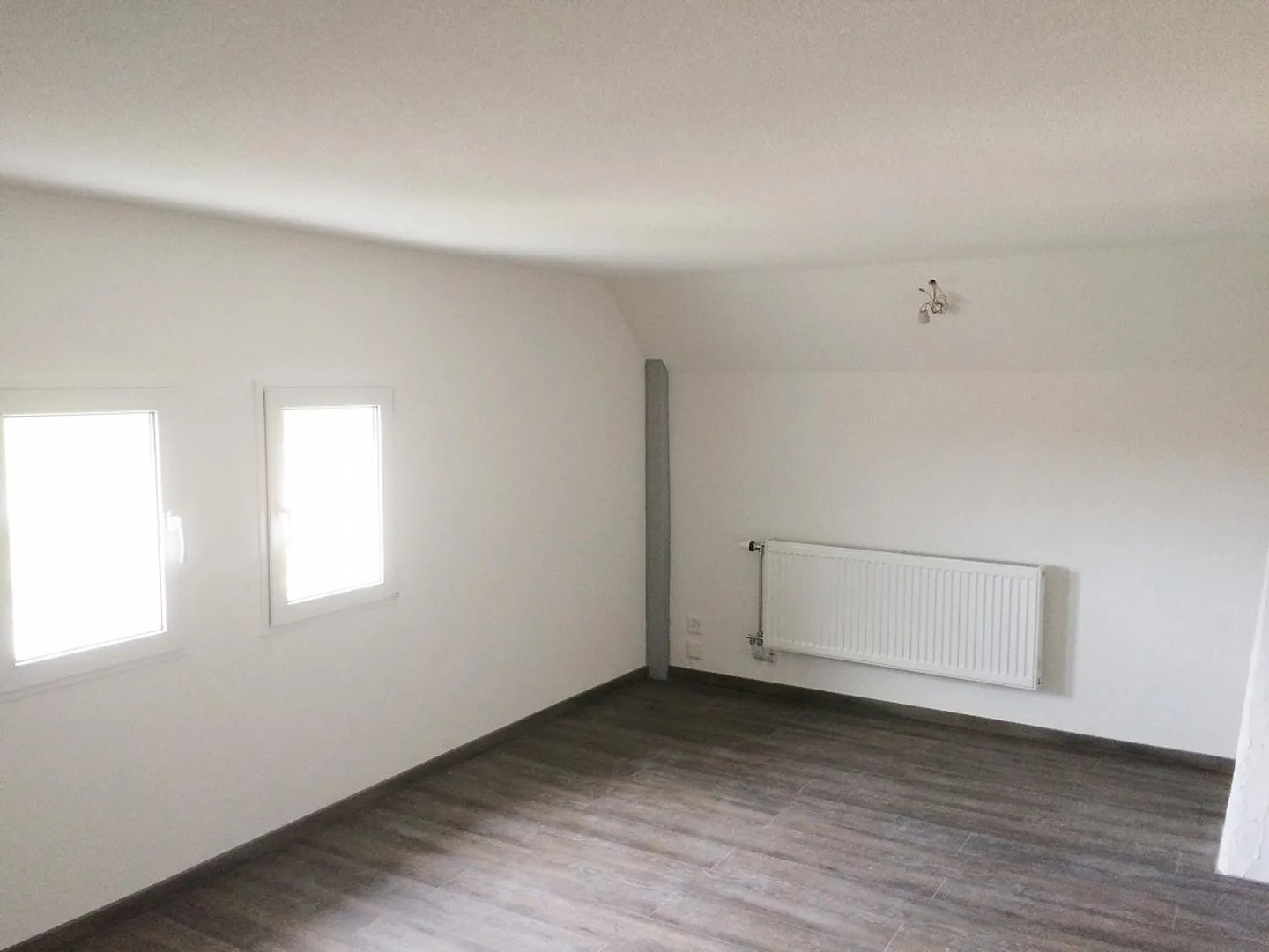 Appartement 2.5 pièces confortable - Photo 1 sur 6