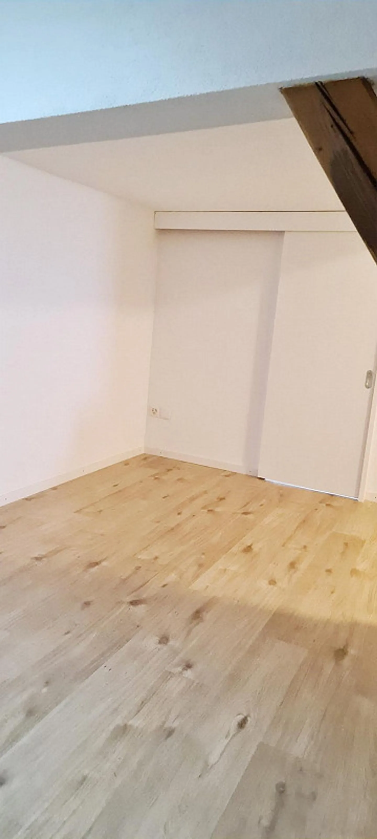 Appartement 2.5 pièces confortable - Photo 4 sur 6