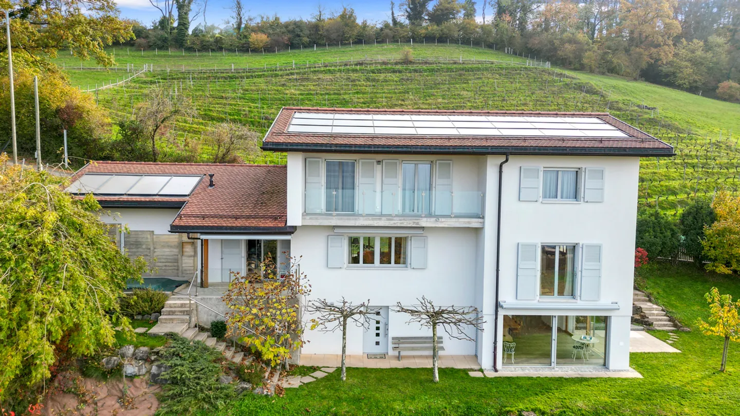 LUTRY - UNIQUE ! SOMPTUEUSE VILLA  AU COEUR DES VIGNES - Photo 13 sur 13