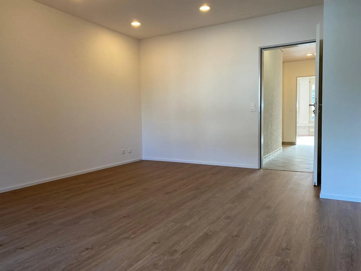 Appartement 2,5 pièces rez-de-chaussée Affeltrangen - Photo 6 sur 9