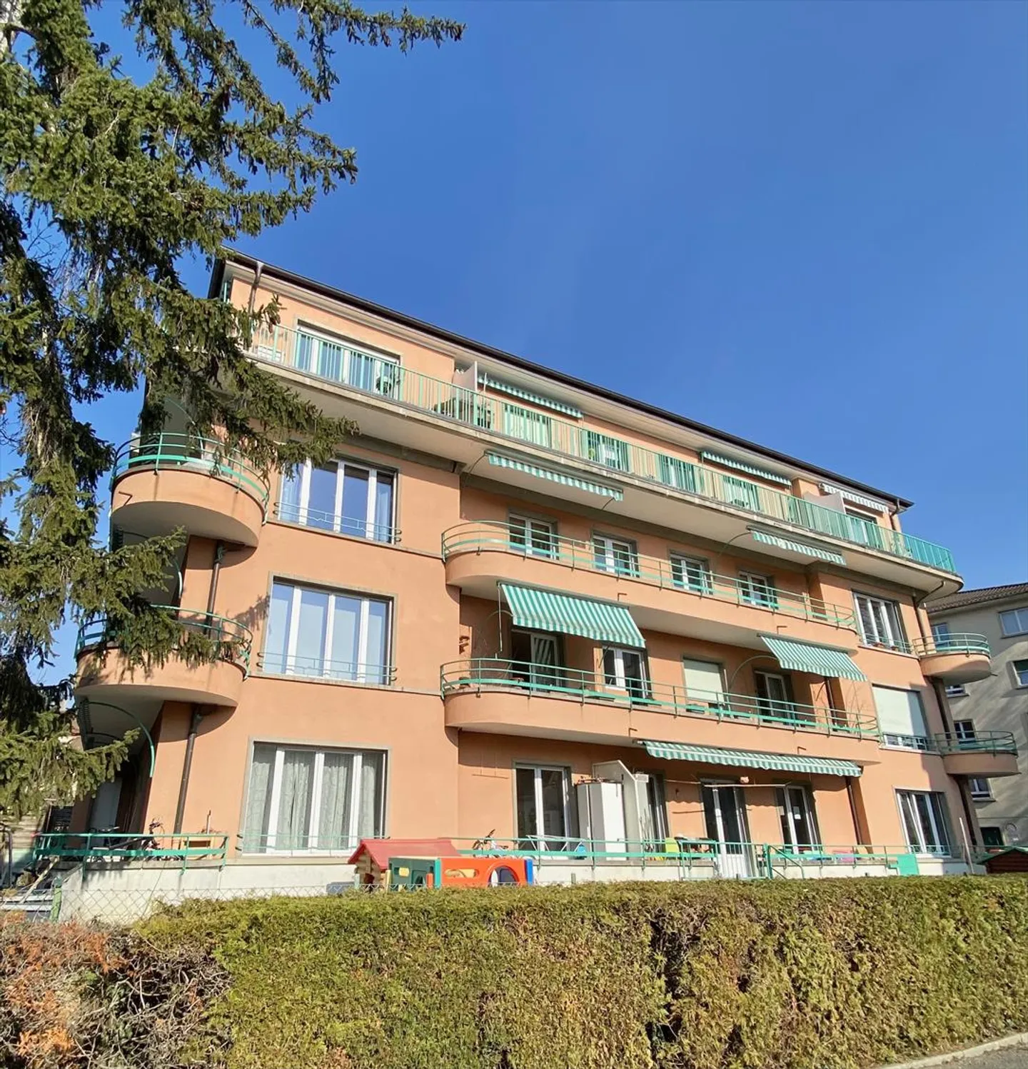 Parc extérieur - Photo 1 sur 1