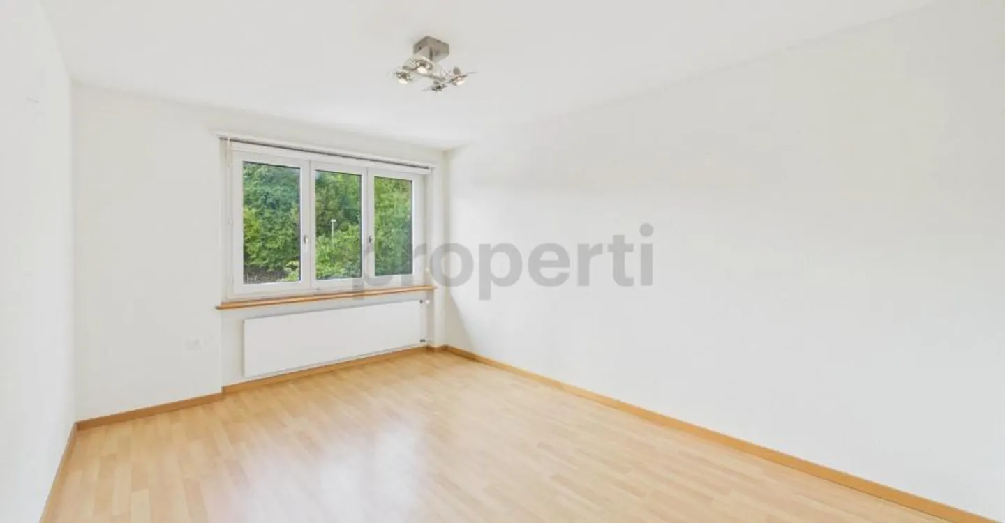 Charmantes Zweifamilienhaus mit Gartenparadies und viel Potenzial in Horgen! - Foto 6 von 12