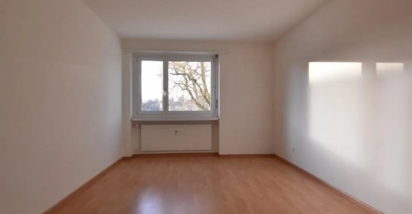 Familienwohnung in Therwil - Foto 2 von 4