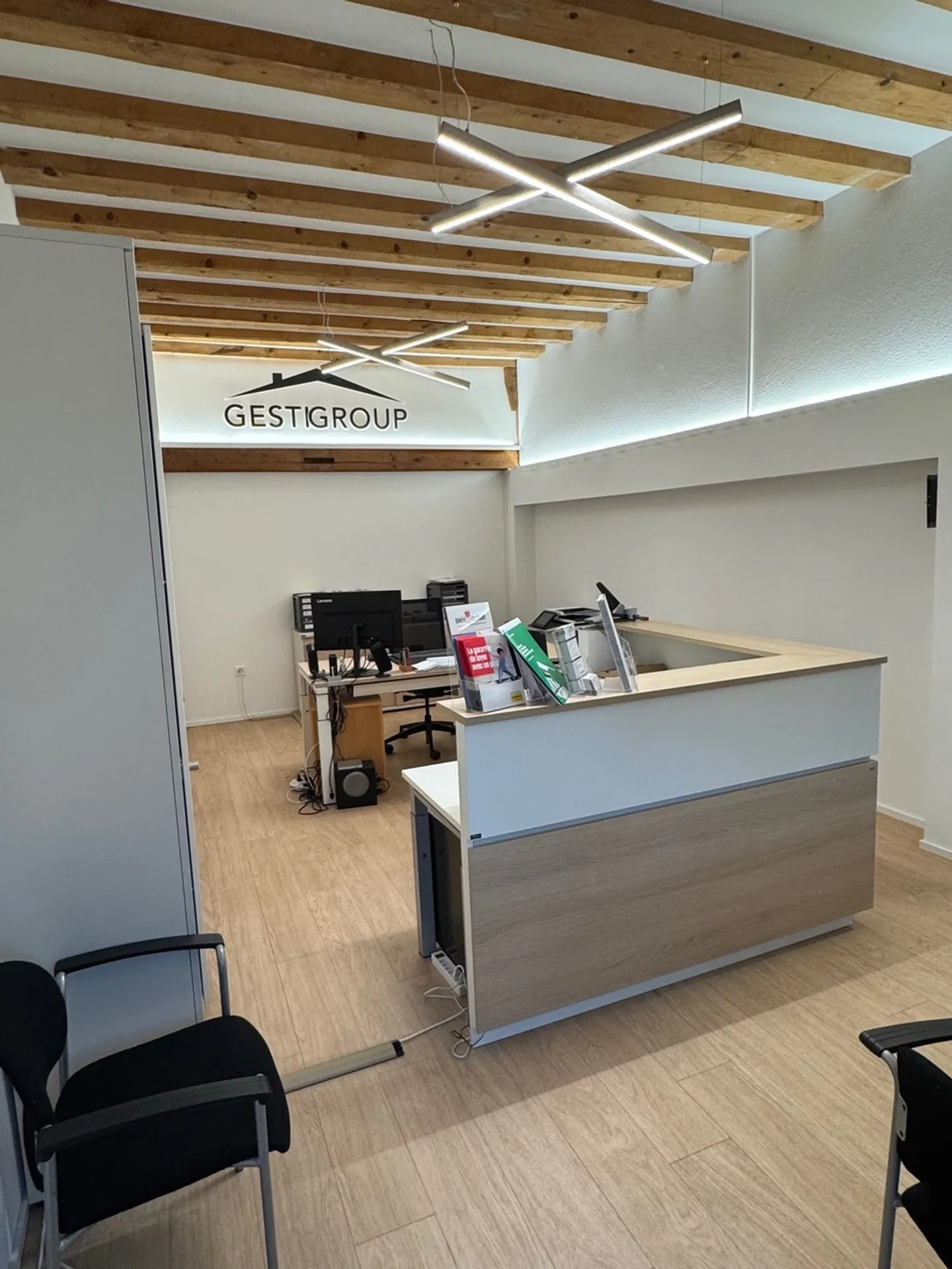 Ufficio individuale privato in uno spazio di coworking - Foto 2 di 4