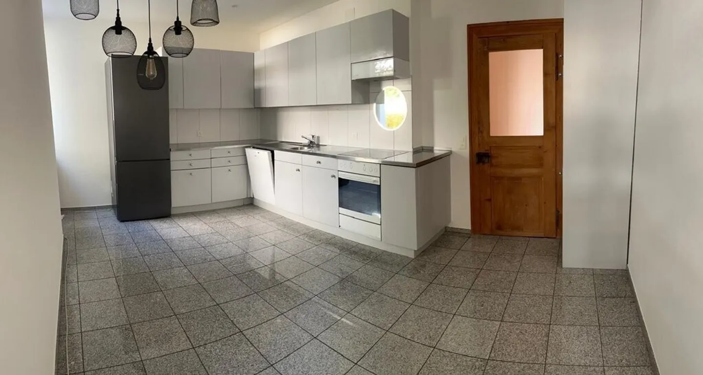 4.5 Room Apartment Directly on the Plessur in Chur - Photo 5 of 10