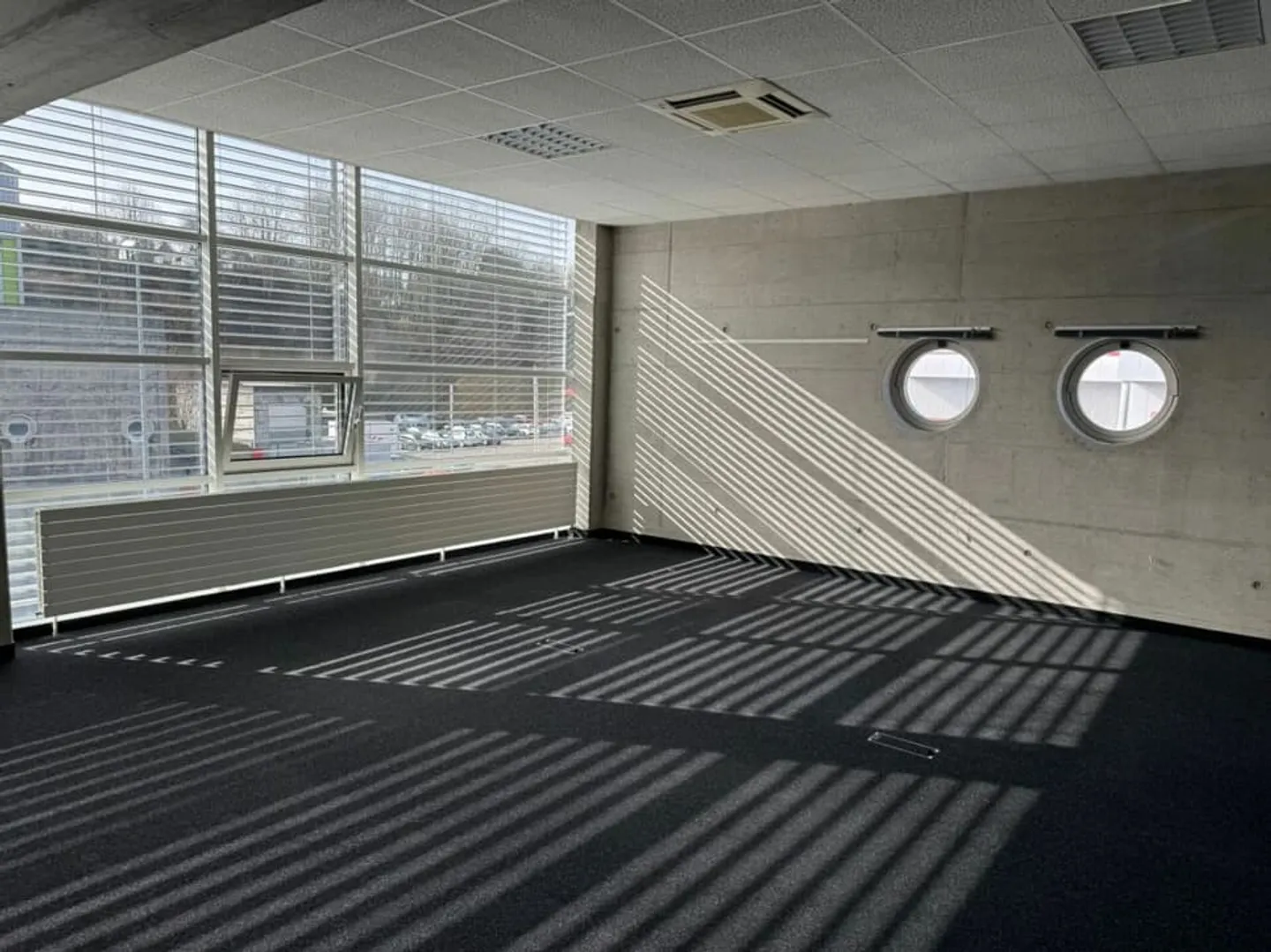 A LOUER ! Bureau en colocation - Foto 3 di 3