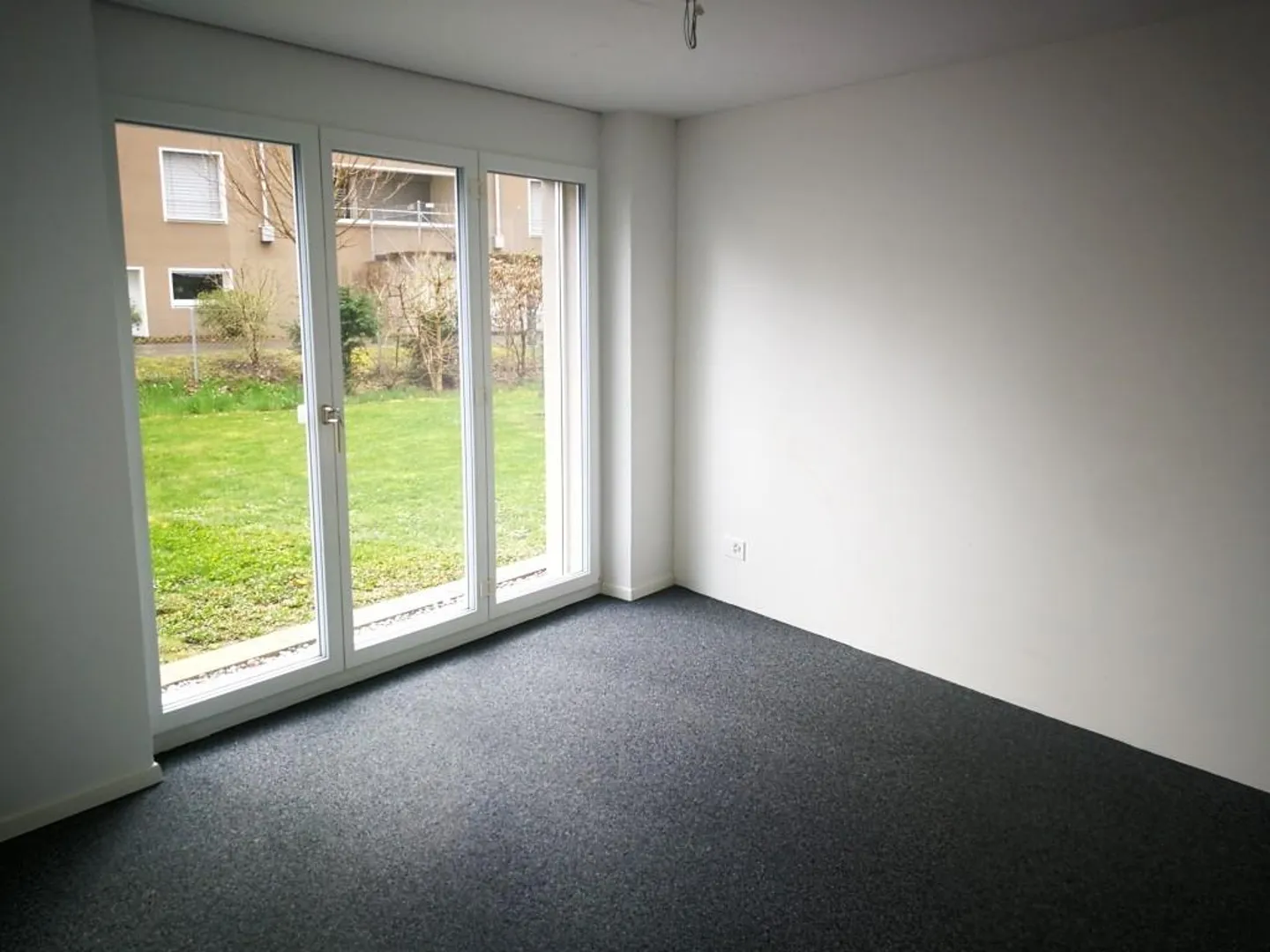 Ufficio in posizione centrale vicino alla stazione principale di Kreuzlingen - Foto 3 di 9