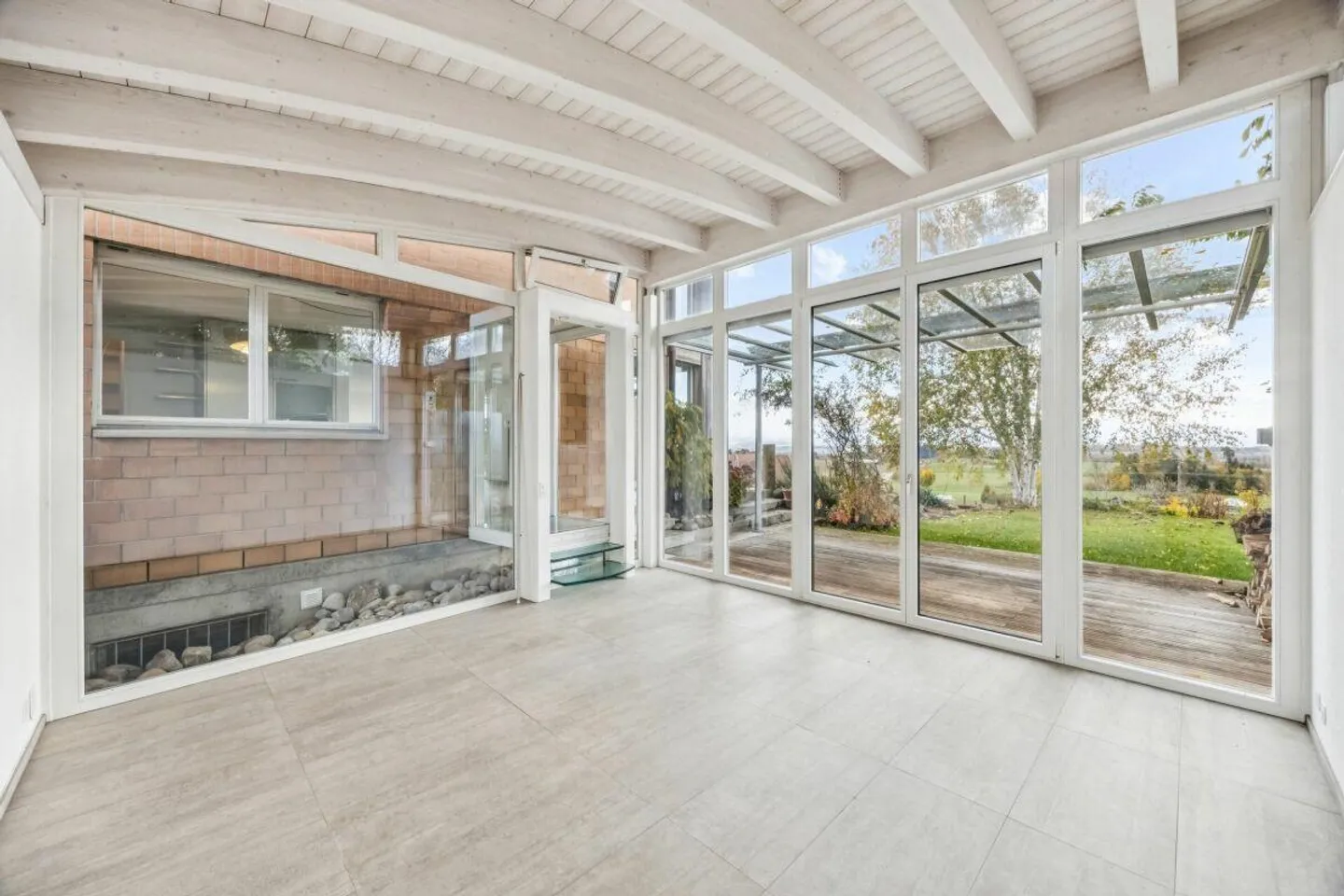 Detached 8½-room single-family house with breathtaking views - Photo 10 of 14