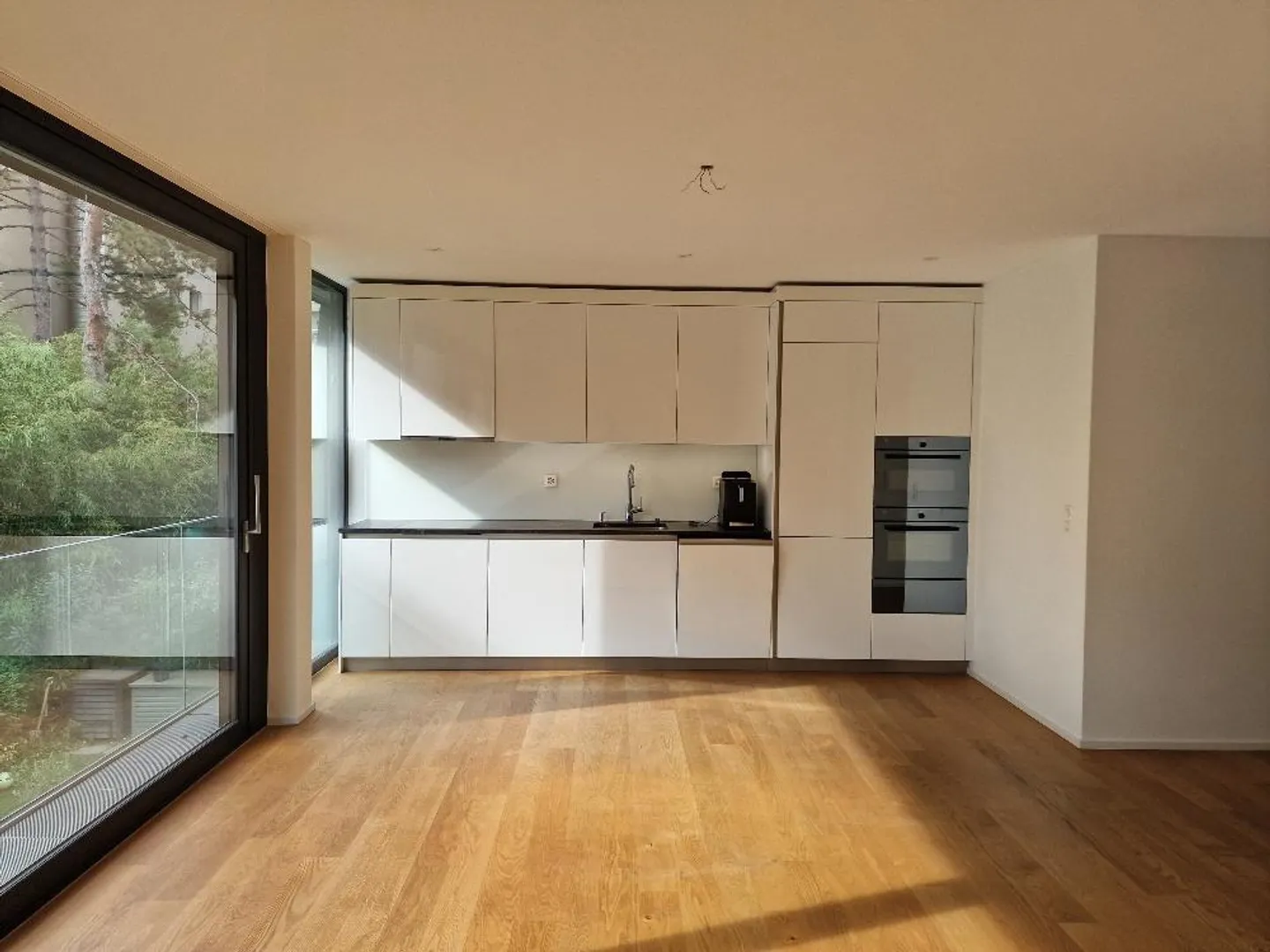 Modernes Apartment beim Neuweilerplatz - Foto 3 von 7