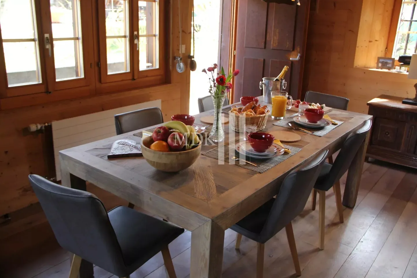 Charmantes Chalet in Val-d'Illiez - Foto 3 von 16