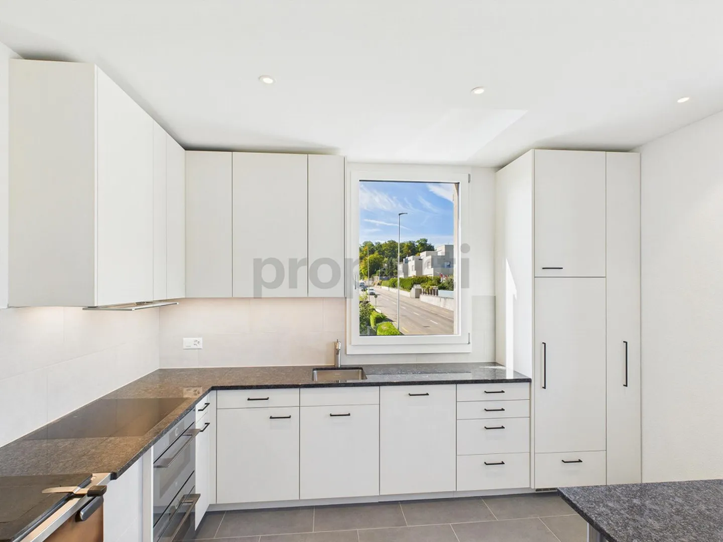 Exclusive 3.5-room apartment in Oberwil - Photo 4 of 15