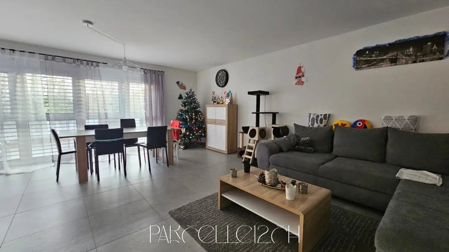 Building with 3 large apartments and 1 studio - renovated - Photo 1 of 11