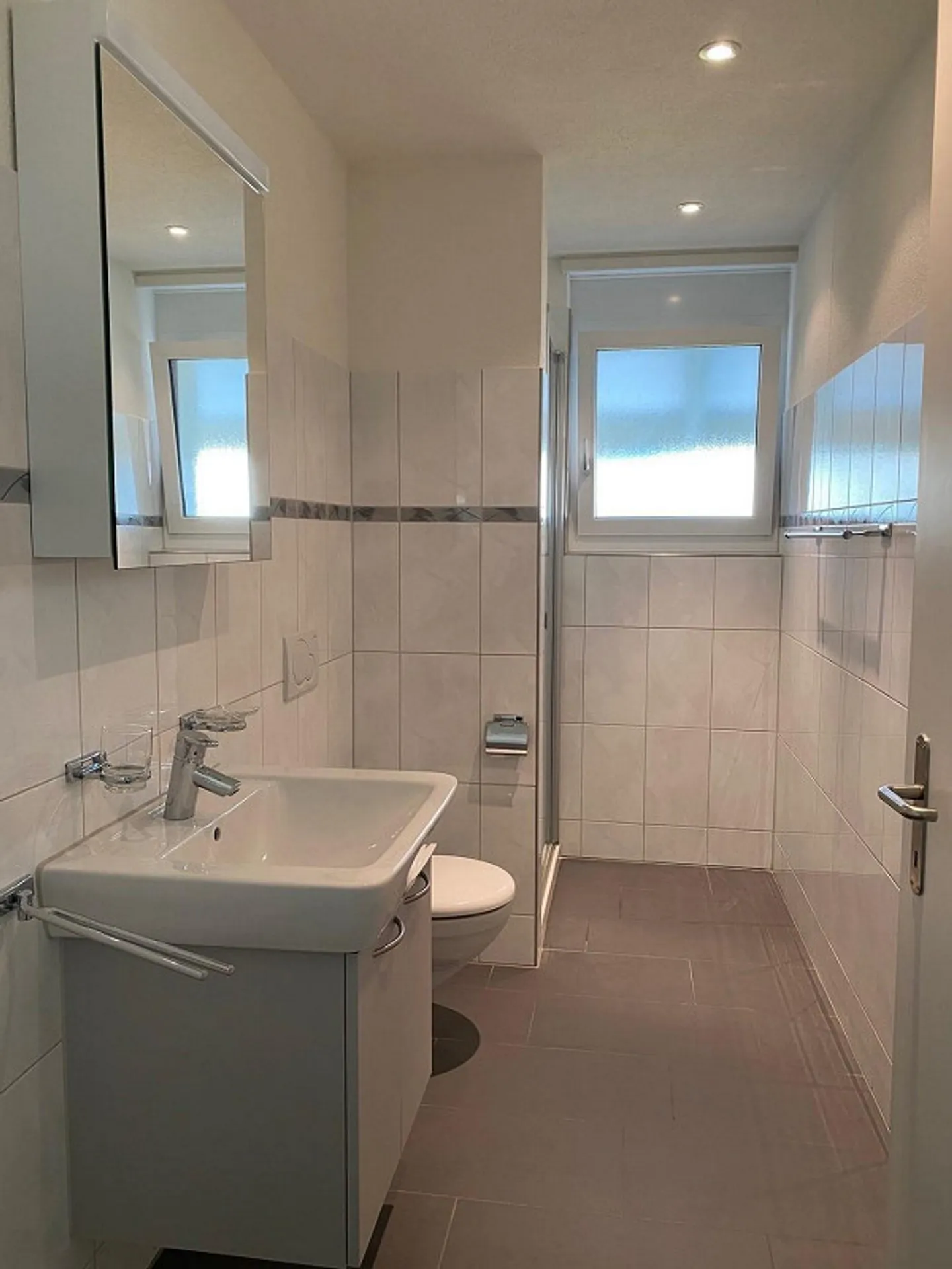 Appartement familial spacieux avec balcon partiellement vitré de 24m2 - Photo 11 sur 13